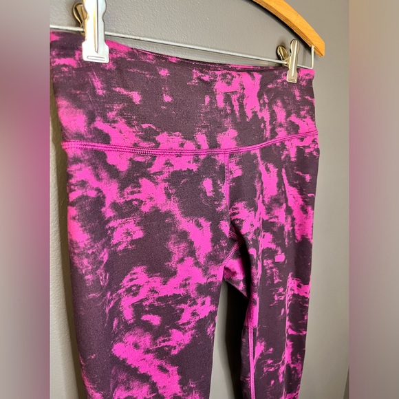 Lululemon wunder under tie dye purple and black size 6 - Picture 5 of 6
